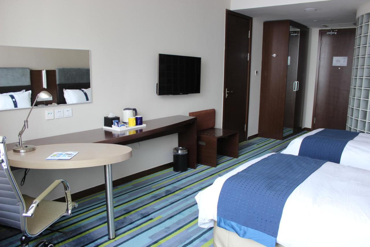 Holiday Inn Express Weihai Hi-Tech Zone By Ihg Номер фото
